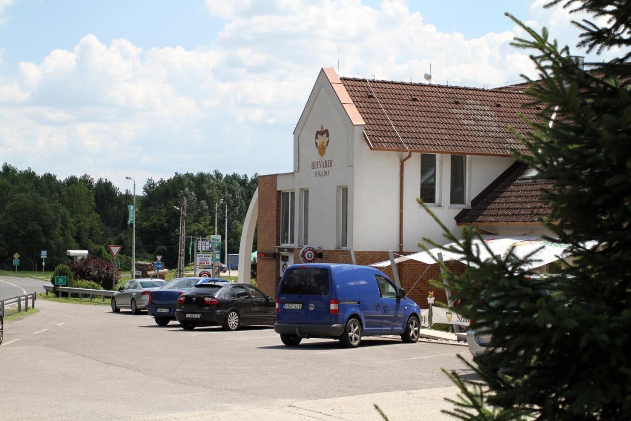 Belvárdi Fogadó Belvárdgyula Exterior foto